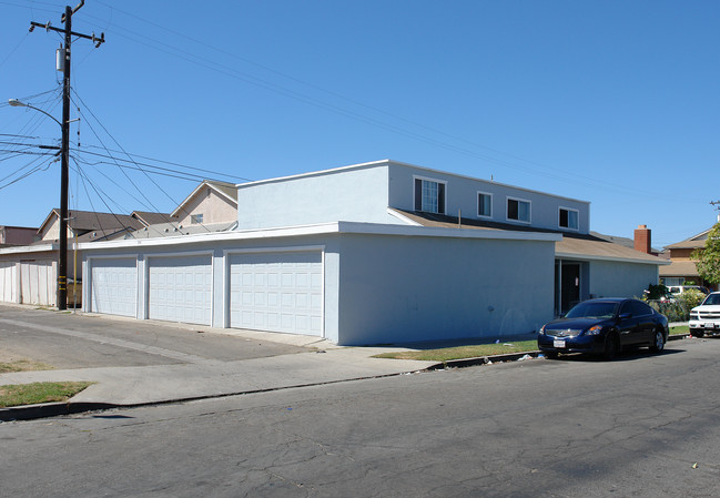 200 Campbell Way in Oxnard, CA - Building Photo - Building Photo