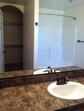 2068 Edmiston Dr in Idaho Falls, ID - Building Photo - Building Photo