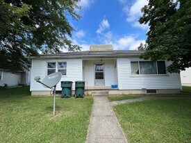 2204 W 8th St in Muncie, IN - Building Photo