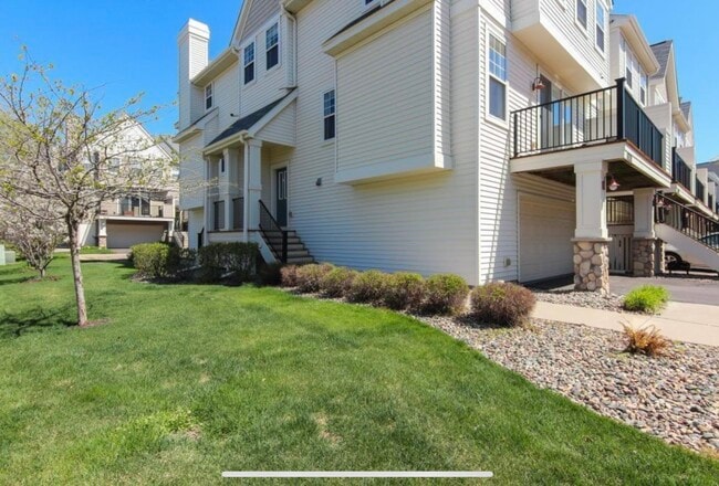 13645 Brick Path in Rosemount, MN - Building Photo - Building Photo