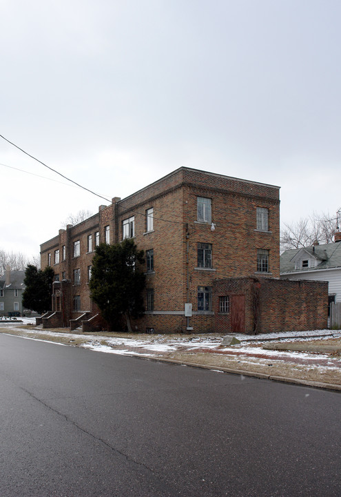 46-48 S Valley St in Akron, OH - Building Photo