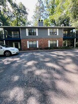 581 Holyoke Ct in Tallahassee, FL - Building Photo