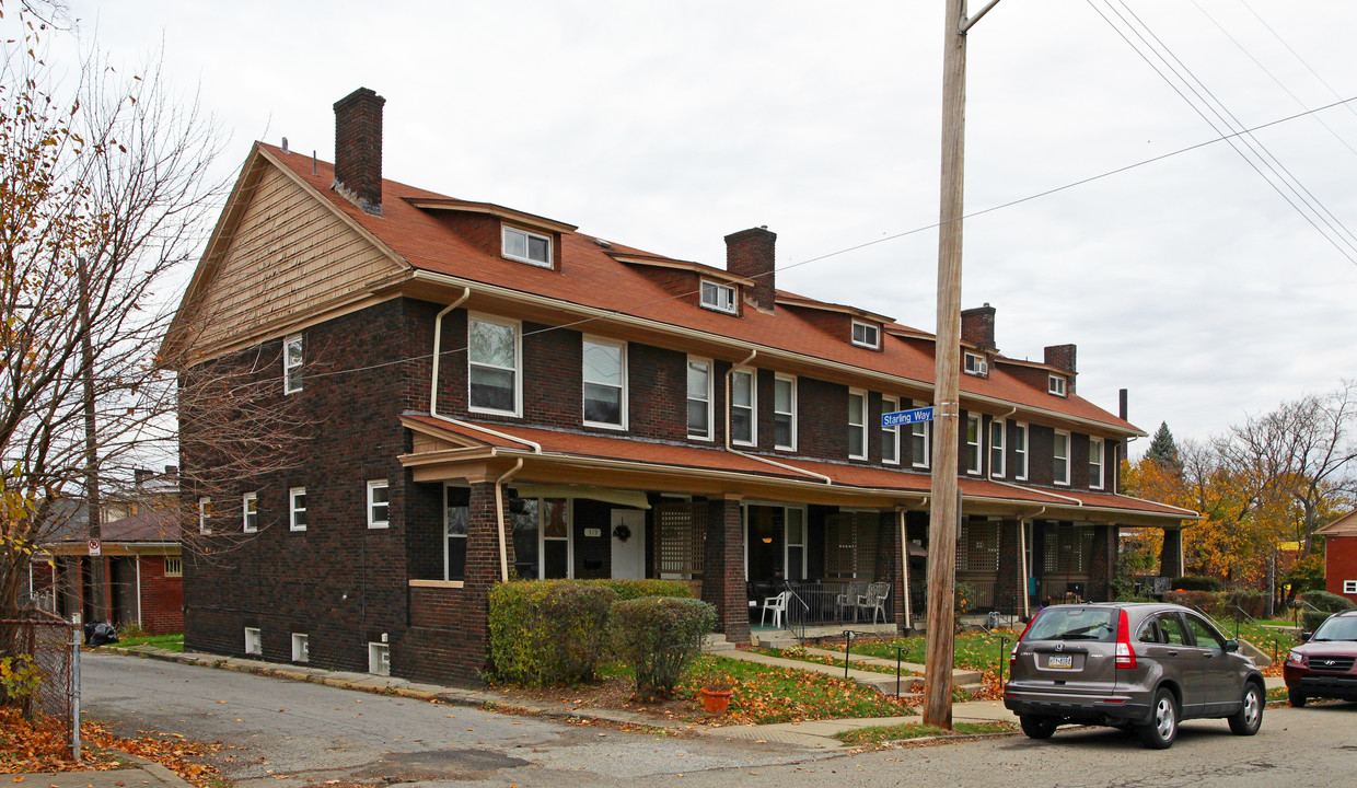 319-327 N Murtland St in Pittsburgh, PA - Building Photo