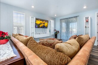 8567 W Remington Ave in Littleton, CO - Building Photo - Building Photo