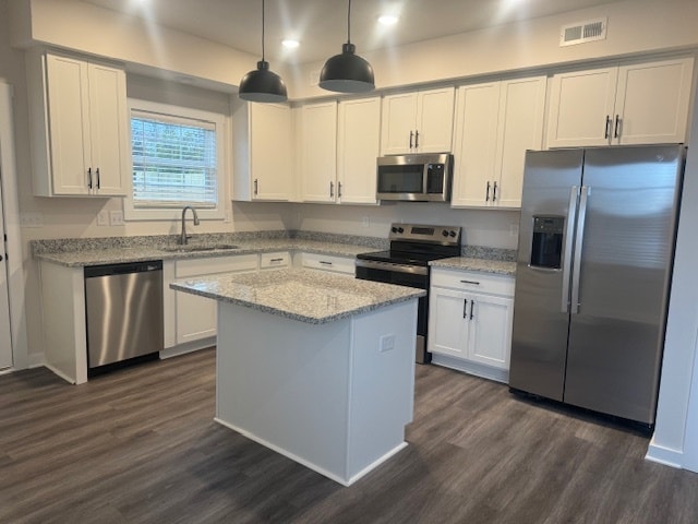 100 Aviator Cir in Oak Grove, KY - Building Photo