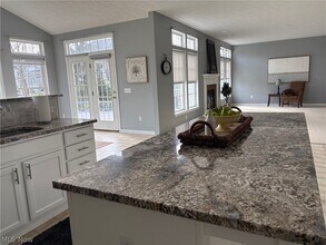 4708 Quincy Dr in Akron, OH - Building Photo - Building Photo