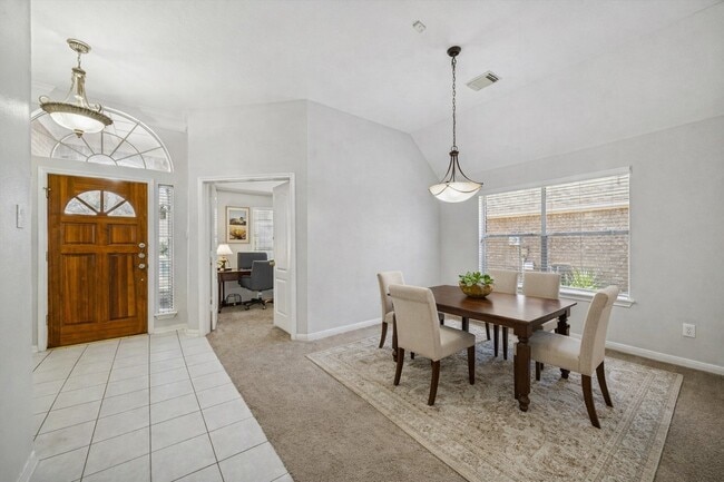 property at 1722 Red Oak Terrace