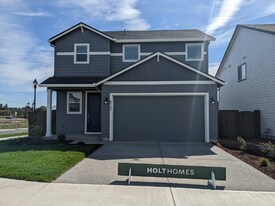 8733 S 1st St in Ridgefield, WA - Building Photo