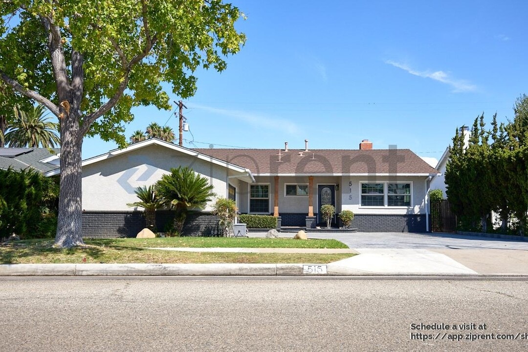 515 E Wilson Ave in Orange, CA - Foto de edificio
