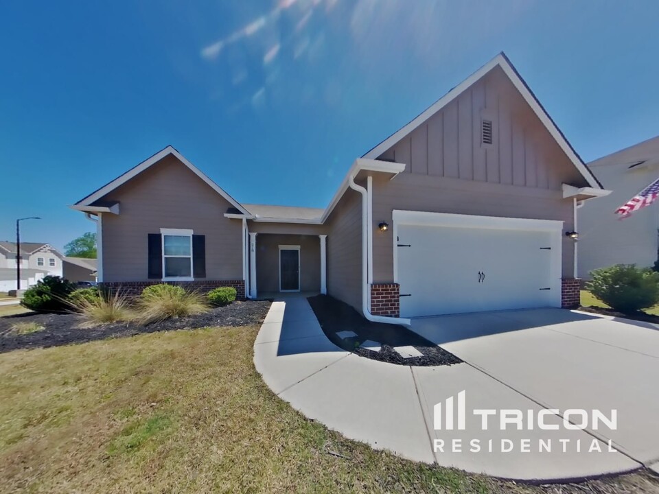 218 Meriwether Ln in Villa Rica, GA - Building Photo