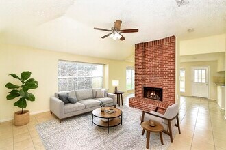 3522 Pecan Point Dr in Sugar Land, TX - Foto de edificio - Building Photo