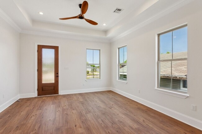 606 Whitney Ave. in New Orleans, LA - Building Photo - Building Photo