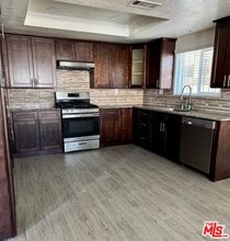 1616 W 206th St in Torrance, CA - Building Photo - Building Photo