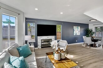 427 Summerwood Dr in Fremont, CA - Building Photo - Building Photo