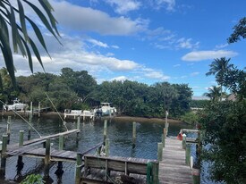 312 Southwind Dr in North Palm Beach, FL - Building Photo