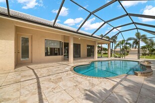 4901 SW 27th Pl in Cape Coral, FL - Building Photo