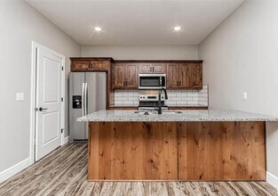 1642 Kenneth Dr in Junction City, KS - Building Photo - Building Photo