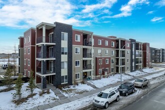 Saddle Stone in Calgary, AB - Building Photo - Building Photo