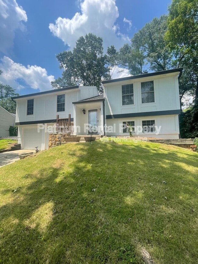 10500 Worthington Hills Manor in Roswell, GA - Building Photo - Building Photo