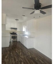 45419 10th St W in Lancaster, CA - Building Photo - Building Photo