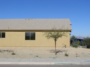 4042 E Big Game Pl in Tucson, AZ - Foto de edificio - Building Photo
