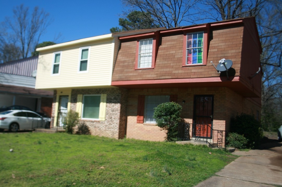 812 Candace Dr in Memphis, TN - Building Photo