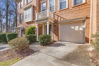 5150 Manerdale Dr SE in Atlanta, GA - Building Photo - Building Photo