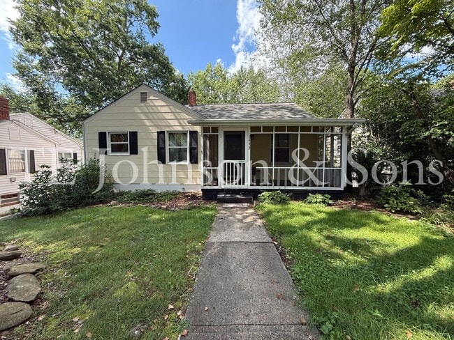 property at 2443 Hoyt St