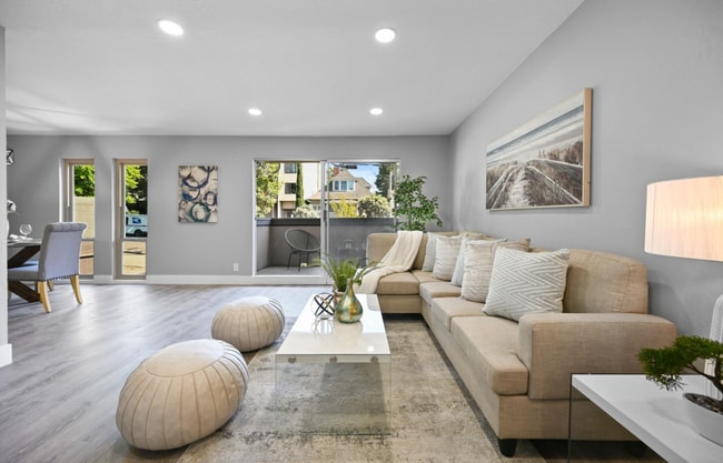 407 Orange St, Unit 310 in Oakland, CA - Foto de edificio - Building Photo