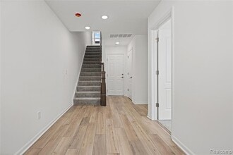 43071 Atwood Ave in Novi, MI - Building Photo - Building Photo