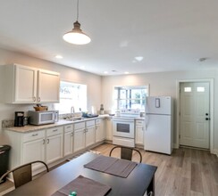 2204 Fayetteville St in Durham, NC - Building Photo - Building Photo