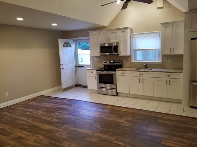 property at 19 Sandstone Ln