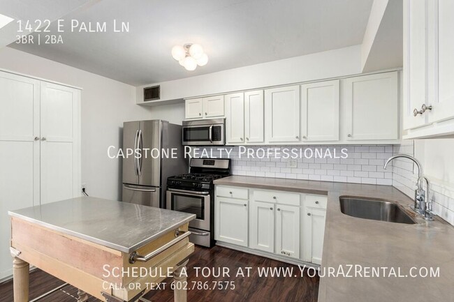 property at 1422 E Palm Ln