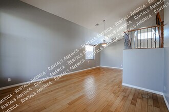 2437 W Red Range Way in Phoenix, AZ - Building Photo - Building Photo