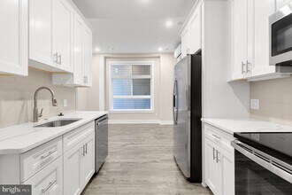 2209 N Broad St in Philadelphia, PA - Building Photo - Building Photo