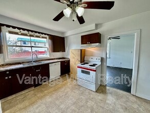 515 Rutland Rd N in Kelowna, BC - Building Photo - Building Photo