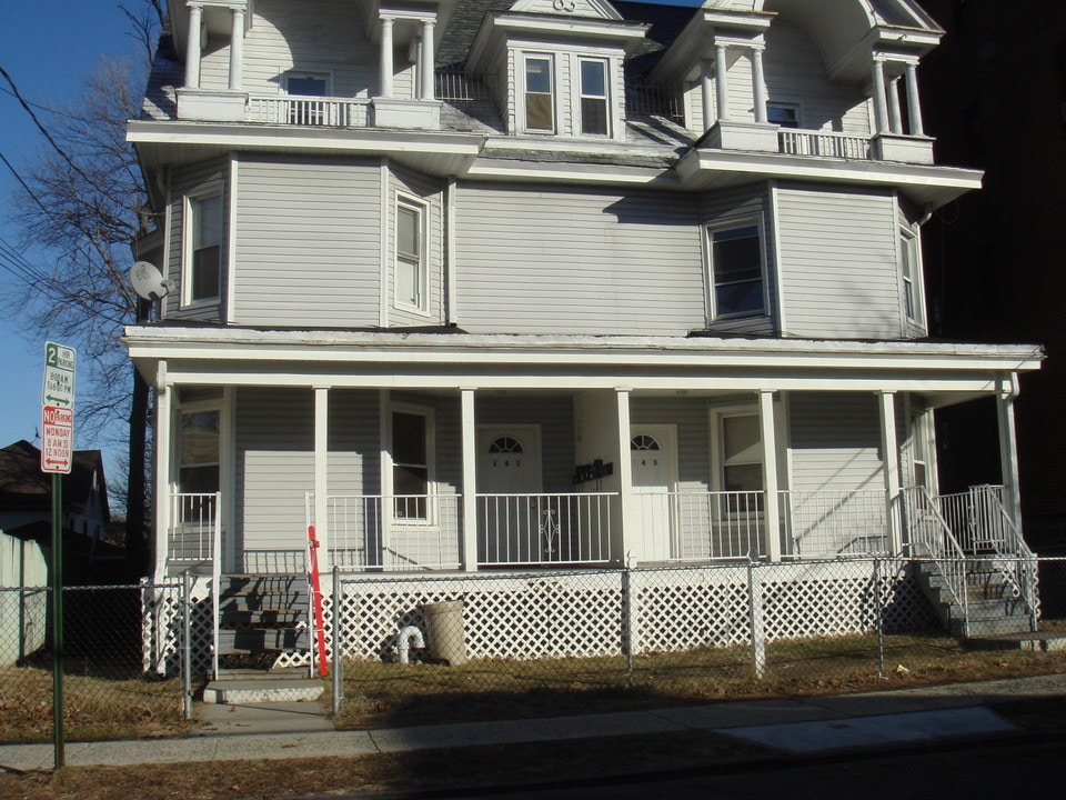 141-143 S 1st Ave in Mount Vernon, NY - Foto de edificio