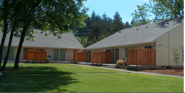 Oak Creek Townhomes in Eugene, OR - Building Photo