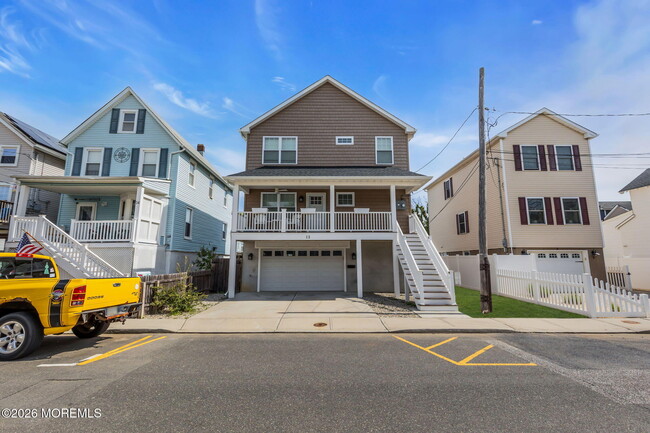 property at 12 4th St