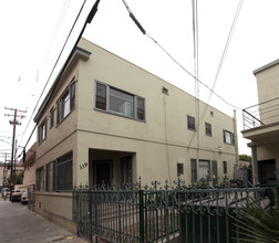 335 Virginia Ct in Long Beach, CA - Building Photo - Building Photo