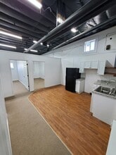 113 W 3rd St in Cameron, MO - Building Photo - Building Photo