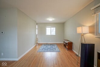 1005 Chevy Chase Ln in Indianapolis, IN - Building Photo - Building Photo