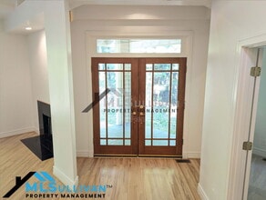 1011 Wood Sage Dr in Chapel Hill, NC - Building Photo - Building Photo