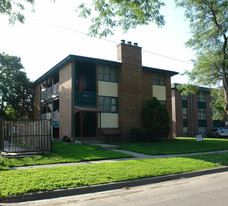 660 S 20th St Apartments