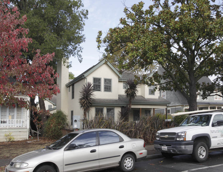 463-465 Addison Ave in Palo Alto, CA - Building Photo