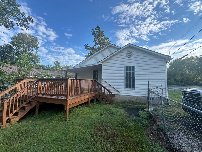 135 W 14th Ave in Bowling Green, KY - Building Photo
