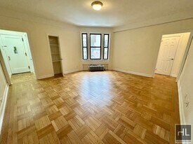 West 55th Street in New York, NY - Building Photo