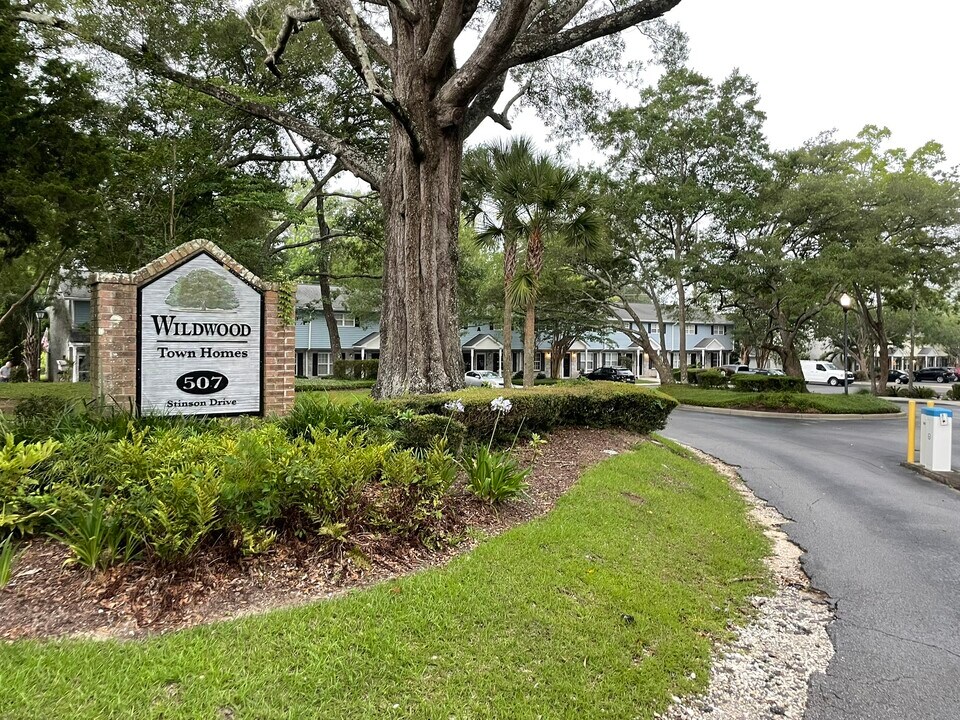 507 Stinson Dr in Charleston, SC - Building Photo