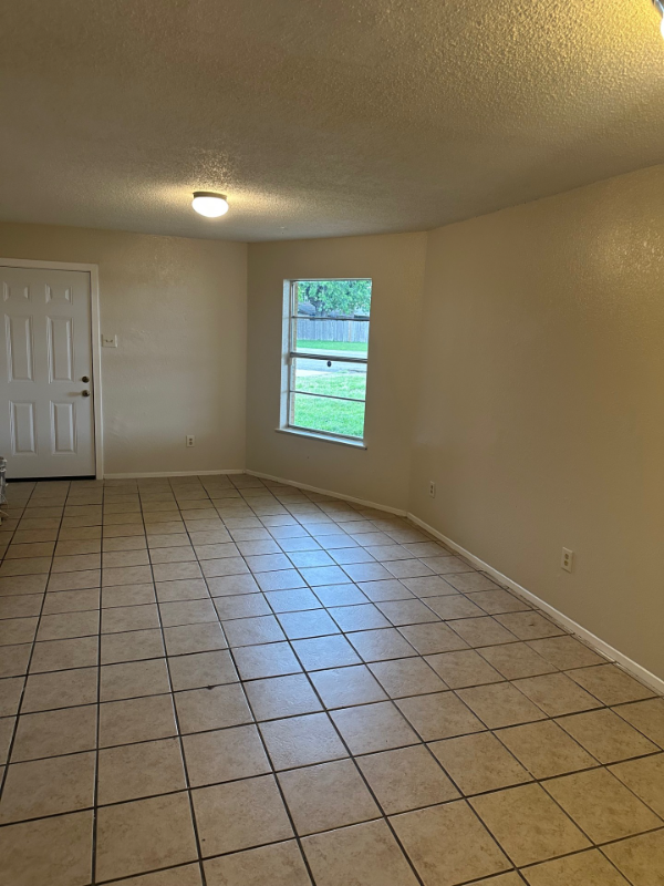 112 E Crest Dr in Waco, TX - Building Photo - Building Photo