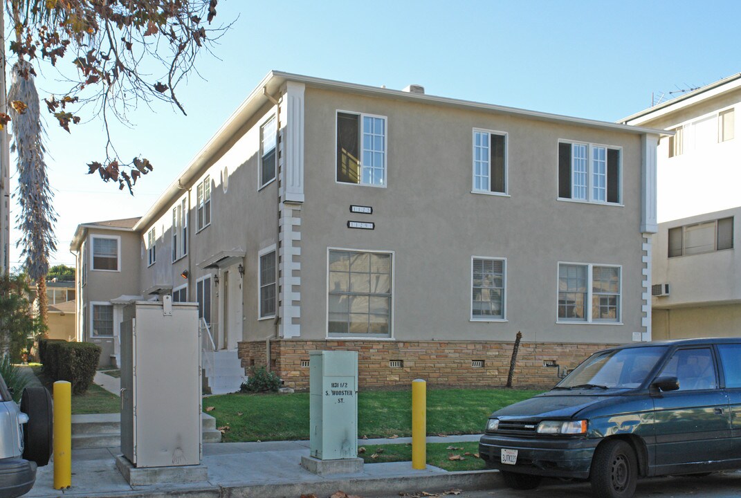 1125-1129 S Wooster St in Los Angeles, CA - Building Photo